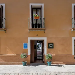 Apartment Triana Boutique By Hommyhome, Sevilla