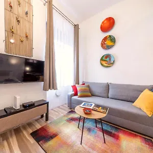 https://simona-lovely-studio-in-the-downtown.inbudapesthotels.com