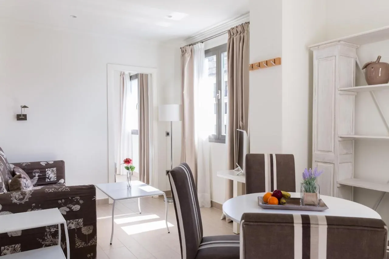 Welldone Cathedral Suites Seville Apartment