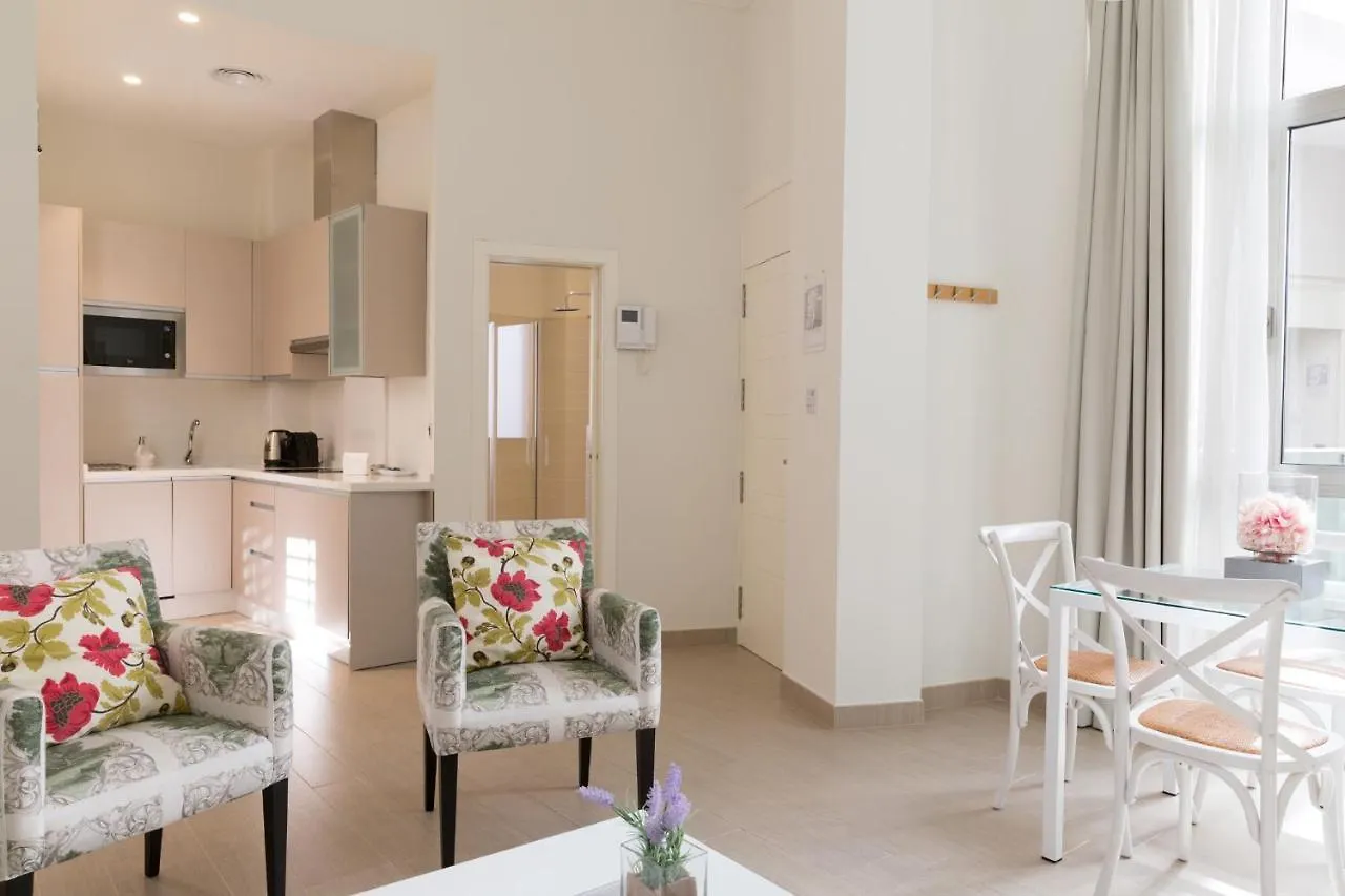 Welldone Cathedral Suites Seville Apartment