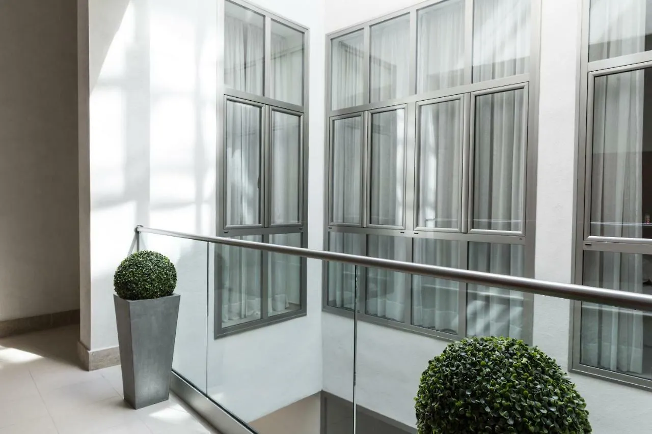 Welldone Cathedral Suites Seville Apartment